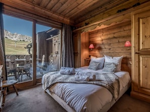 Room - Duplex in Courchevel 1850, ski-in/out, 6 pers, parking included (Courchevel)