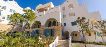Coastal Luxury Apartment | Ionian Beach & Parking by PikHost