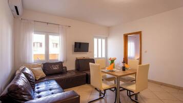 Standard-Apartment, 1 Schlafzimmer, Balkon (Comfort Apartment 6 Vrsar) | Speisen