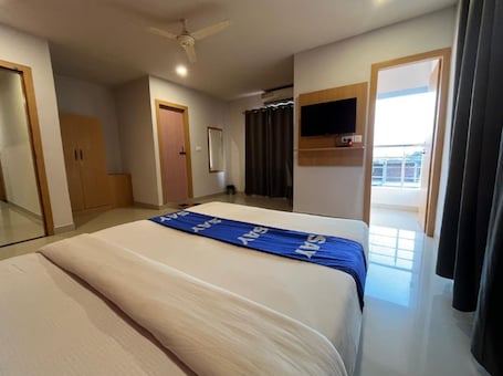 Deluxe Double Room. Surbhi Grant