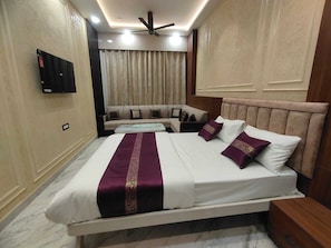 Family Room | Desk, free WiFi -  Shri Khatu Shyam Residency (Varanasi)
