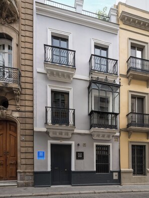 Exterior detail - Casa Tomás Boutique Hotel (Sevilla)