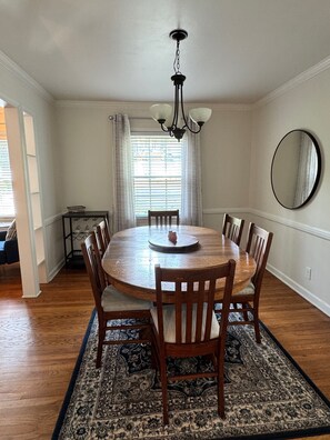 Dining - West Augusta House (Augusta)