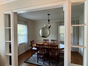 Dining - West Augusta House (Augusta)