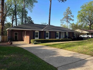 Exterior - West Augusta House (Augusta)