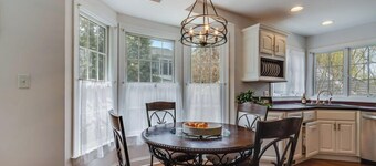 **New 2026 Rental** Spacious home, walk to beach and town