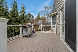 Terrace/patio - **New 2026 Rental** Spacious home, walk to beach and town (Lewes)