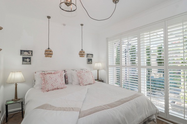 3 bedrooms, WiFi (free), individually decorated, individually furnished