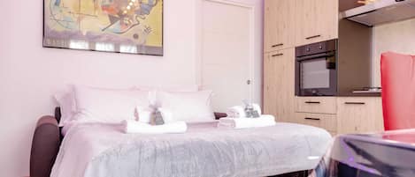 Classic-huoneisto, parveke | Työpöytä, kannettavalle tietokoneelle sopiva työtila