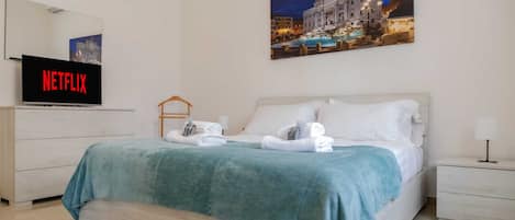 Appartement Deluxe, balcon | Bureau, espace de travail pour ordinateurs portables
