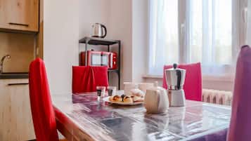 Classic Apartment, Balcony | Dining