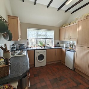 Paper towels - Stunning Esgair Cottage Haven & Retreat (Saint Clears)