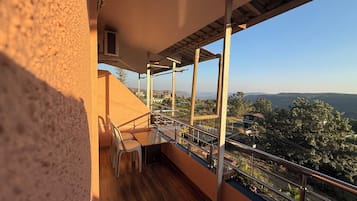 Premium Room, Balcony | Balcony
