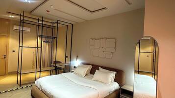 Deluxe Apartment, Balcony, City View