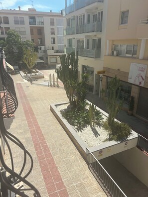 Property grounds - Modern Studio apartment in the center of Moraira (VC)
