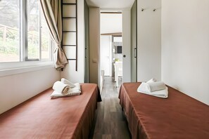 패밀리 이동 주택, 침실 여러 개, 바닷가 (Sea View - 40 Parallelo Superior) | 2 개의 침실, 무료 WiFi, 침대 시트