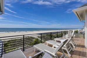 Property grounds - 83 Dune Lane - Oceanfront Gem- Discover this NEW 7-Bedroom Haven (Hilton Head Island)