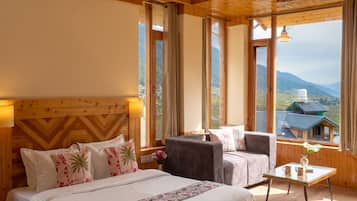 Junior Room, Mountain View, Mountainside | Meja, Wi-fi percuma, cadar katil