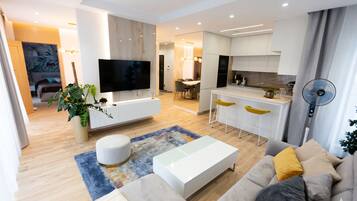 Apartamento Premium, balcón, vistas al río | Zona de estar