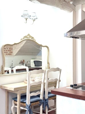 Interior - Rural House 'Las Nieves' with Wi-Fi (Miraflores de la Sierra)