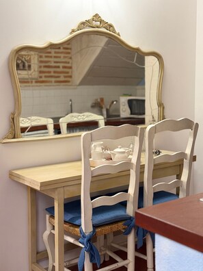 Dining - Rural House 'Las Nieves' with Wi-Fi (Miraflores de la Sierra)