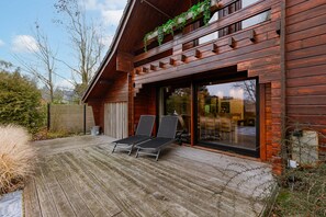 2 bedrooms, Internet - Anna-helena - Cosy Wooden Chalet in the Forest (Aalter)