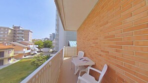 Balcony - Practical Accommodation Just Steps From the sea (Lignano Sabbiadoro)