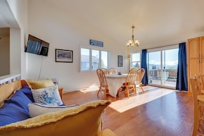 House (3 Bedrooms) | Interior - < 1 Mi to Pioneer Ave: Homer Base w/ Fire Pit! (Homer)