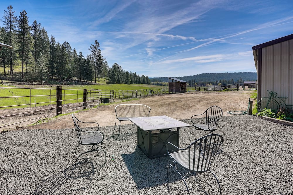 Peaceful Farm Stay Near Spokane: Inland Hideaway! - Sacheen Lake, WA