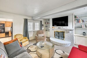 House (6 Bedrooms) | Interior - Group Getaway w/ Game Room, 3 Mi to Notre Dame (Mishawaka)