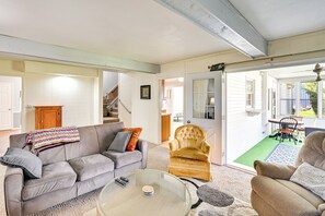 House (6 Bedrooms) | Interior - Group Getaway w/ Game Room, 3 Mi to Notre Dame (Mishawaka)