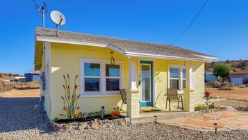 House (2 Bedrooms) | Front of property