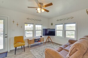 Interior - Route 66 Roadtripper Retreat w/ Private Backyard (Kingman)