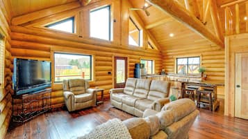 Apartment (0 Bedroom) | Interior