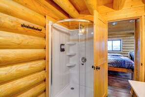 Apartment (0 Bedroom) | Interior - Pavilion w/ Hot Tub! Trybett Cabin 2 in Forks (Forks)