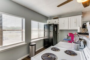 Apartment (1 Bedroom) | Interior