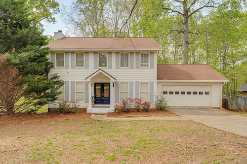Smyrna Sanctuary Near Parks: Spacious Yard + Deck