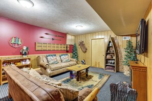Interior - Family Escape in Crystal Mtn Resort! 13 Mi to Lake (Thompsonville)