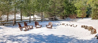 Family Escape in Crystal Mtn Resort! 13 Mi to Lake
