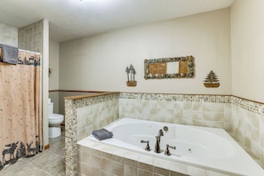 Interior - Family Escape in Crystal Mtn Resort! 13 Mi to Lake (Thompsonville)