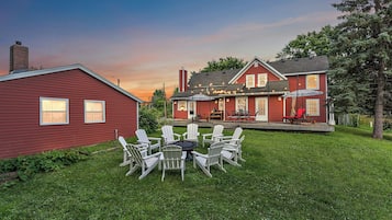 House (4 Bedrooms) | Front of property