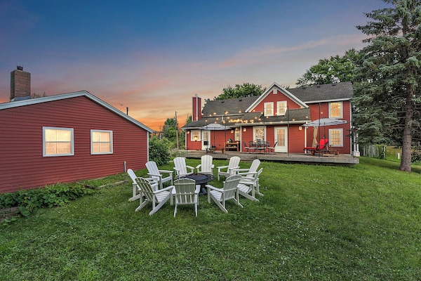 Spacious Family Getaway On Apple Orchard In Hugo! - Forest Lake, MN