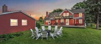 Spacious Family Getaway on Apple Orchard in Hugo!