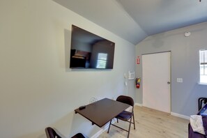 Interior - Small Family Getaway in Mena w/ Trails On-site! (Mena)