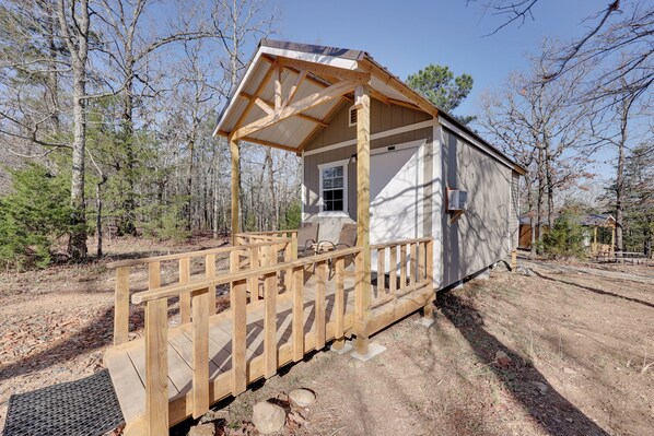 Interior - Small Family Getaway in Mena w/ Trails On-site! (Mena)