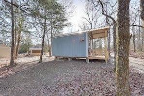 Interior - Quiet & Cozy Ouachitas Mtns Cabin w/ Trail Access (Mena)