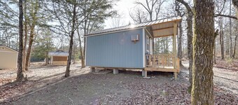 Quiet & Cozy Ouachitas Mtns Cabin w/ Trail Access