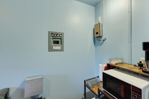 Interior - Gem Mine & Hike! Unique Stay in Ouachita Mountains (Mena)