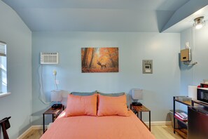 Interior - Gem Mine & Hike! Unique Stay in Ouachita Mountains (Mena)