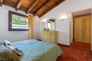 Room - Villa 'Sabbia - Private Pool' with Sea View, Wi-Fi and Air Conditioning (Punta de Su Turrione)